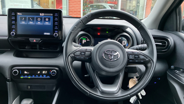 Toyota Yaris 1.5 Hybrid Design 5dr CVT Hybrid Hatchback